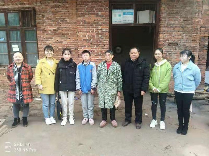 衡陽(yáng)市蒸湘區(qū)仁愛(ài)實(shí)驗(yàn)中學(xué)|衡陽(yáng)全日制|全寄宿|全封閉|半月假制初級(jí)中學(xué)